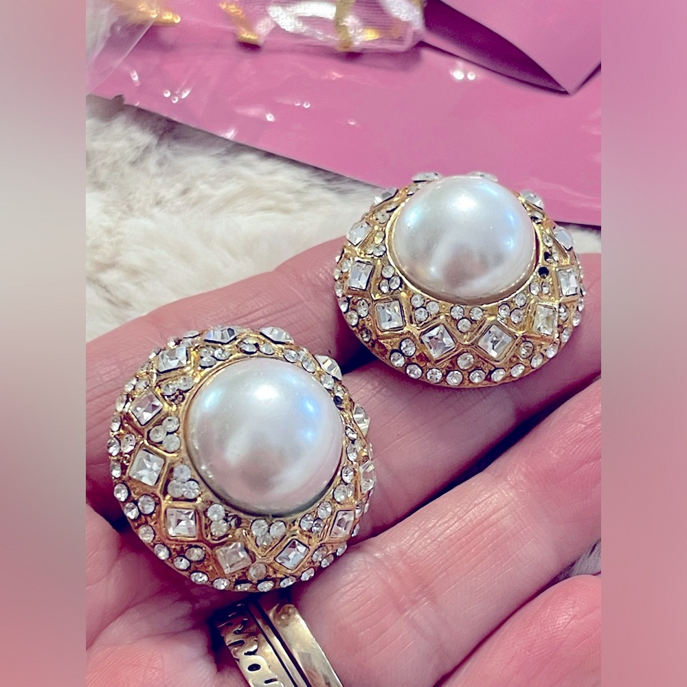 Gorgeous Vintage Crystal And Pearls Earrings